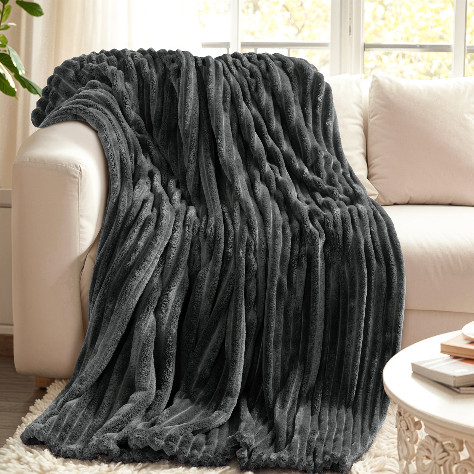 Thickened Striped Flannel Blanket