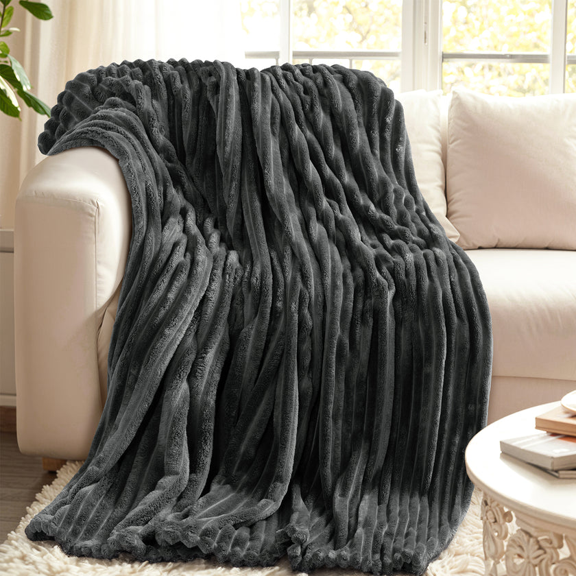 Thickened Striped Flannel Blanket